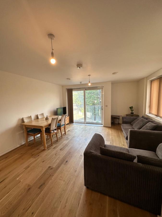 New Build 2 Bedroom With 2 Bath In Лондон Экстерьер фото