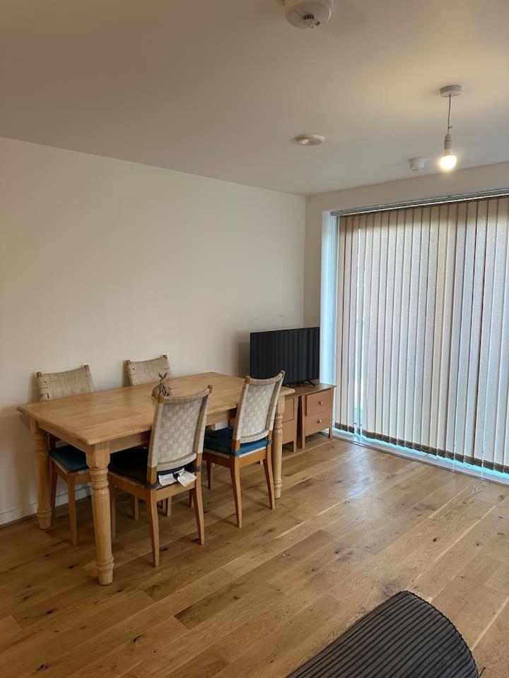 New Build 2 Bedroom With 2 Bath In Лондон Экстерьер фото